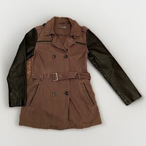 Chic  army green and faux leather coat